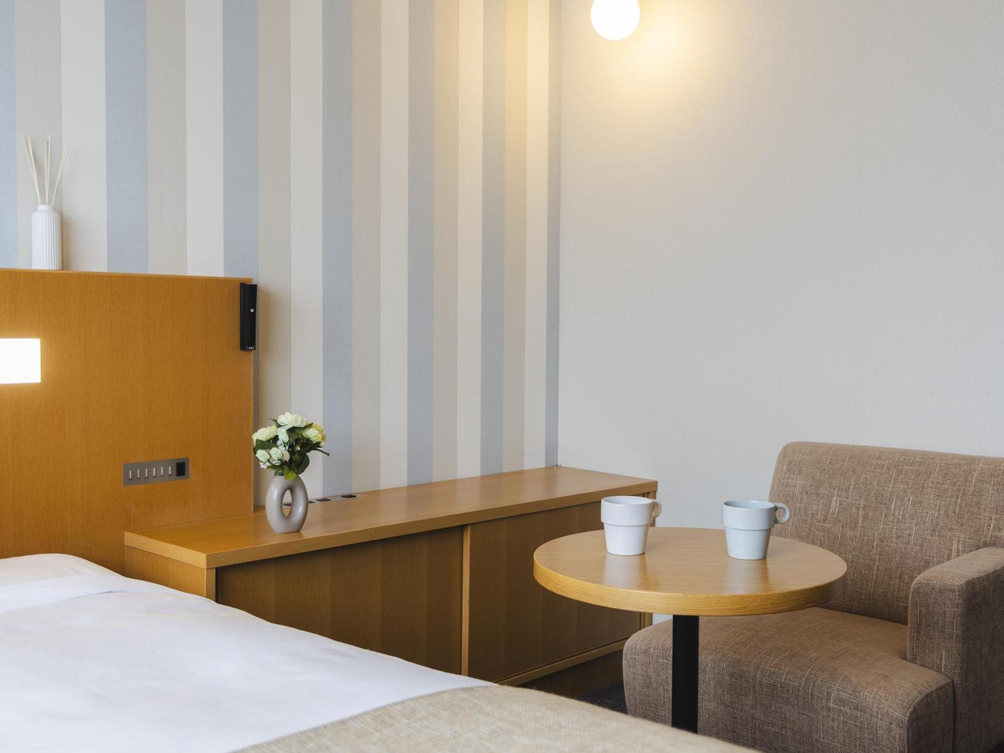 Hiroshima Washington Hotel Экстерьер фото